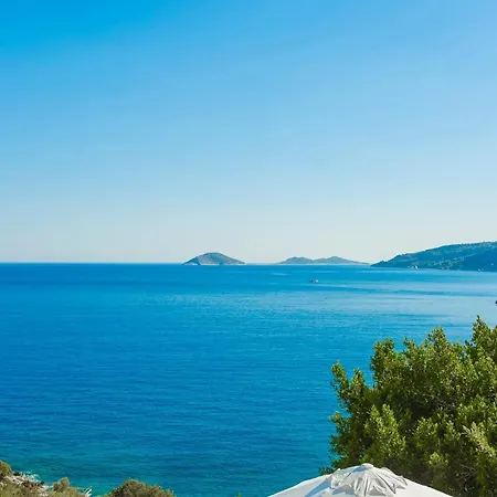 Kalkan'da Denize Sifir Havuzlu * Kaş