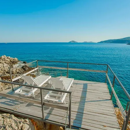 Kalkan'da Denize Sifir Havuzlu Kaş